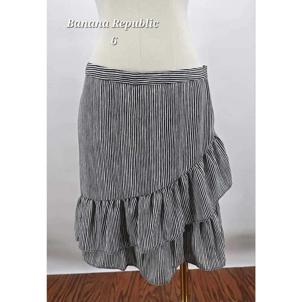 Banana Republic Striped Ruffle Hem Skirt 6 Navy White‎ Nautical Preppy Summer